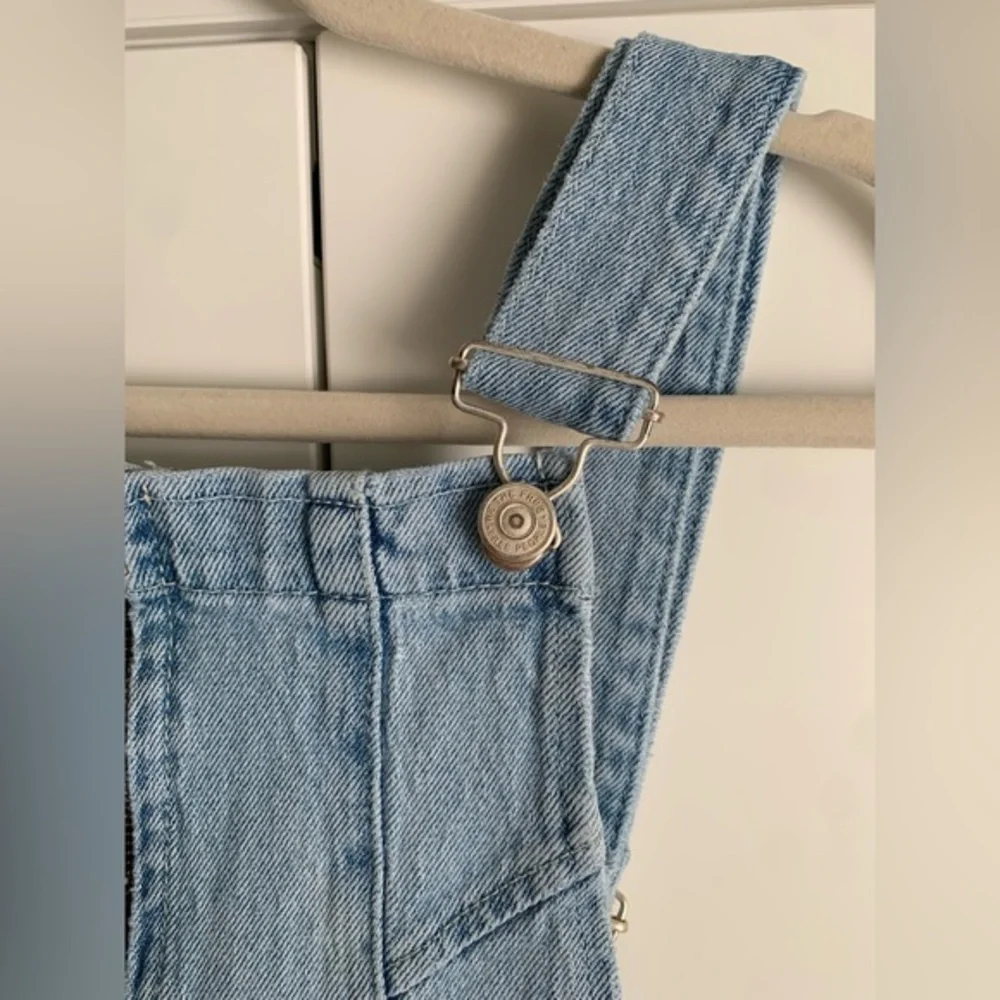 Free People We The Free Camilla‎ Overall Slim Bootcut Fit Light Wash Size Small